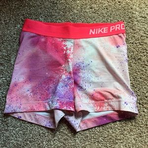 COPY - LIMITED EDITION women’s nike pros size SMALL